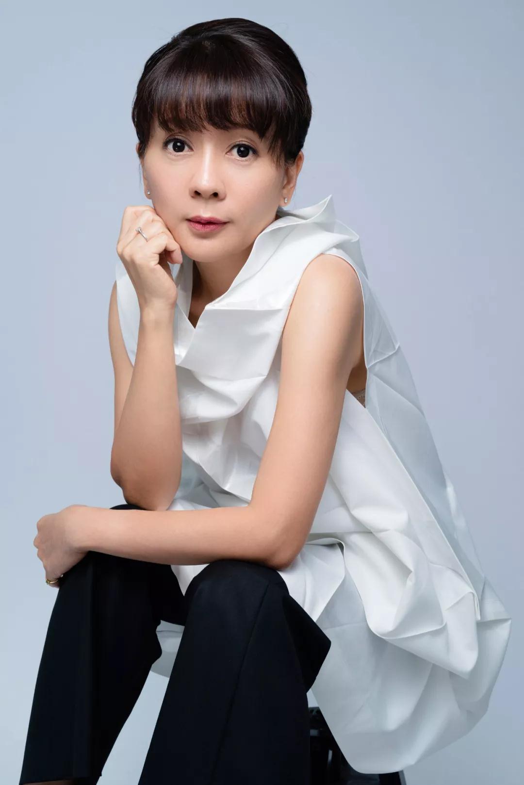 台湾软装女神傅琼慧与约定在好色先生APP免费下载馆